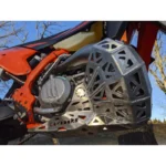 Kryt pod motor+gajdy KTM EXC/XC-W 250/300 17-19, XC 250/300 17-18 – Obrázok 2