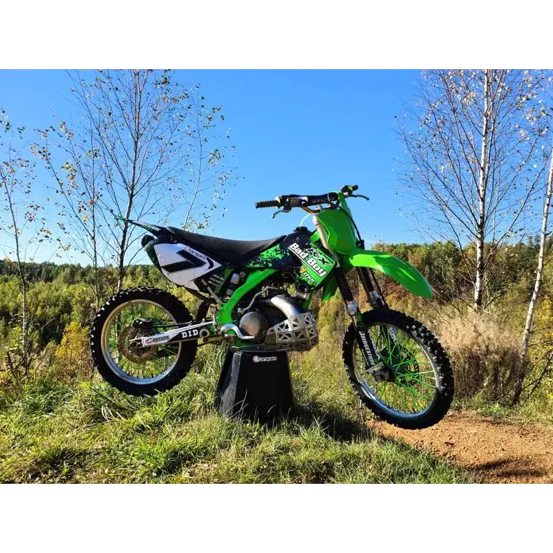 2T028.webp Kryt pod motor+gajdy Kawasaki KX 250 05-07 Pro Circuit – Obrázok 1