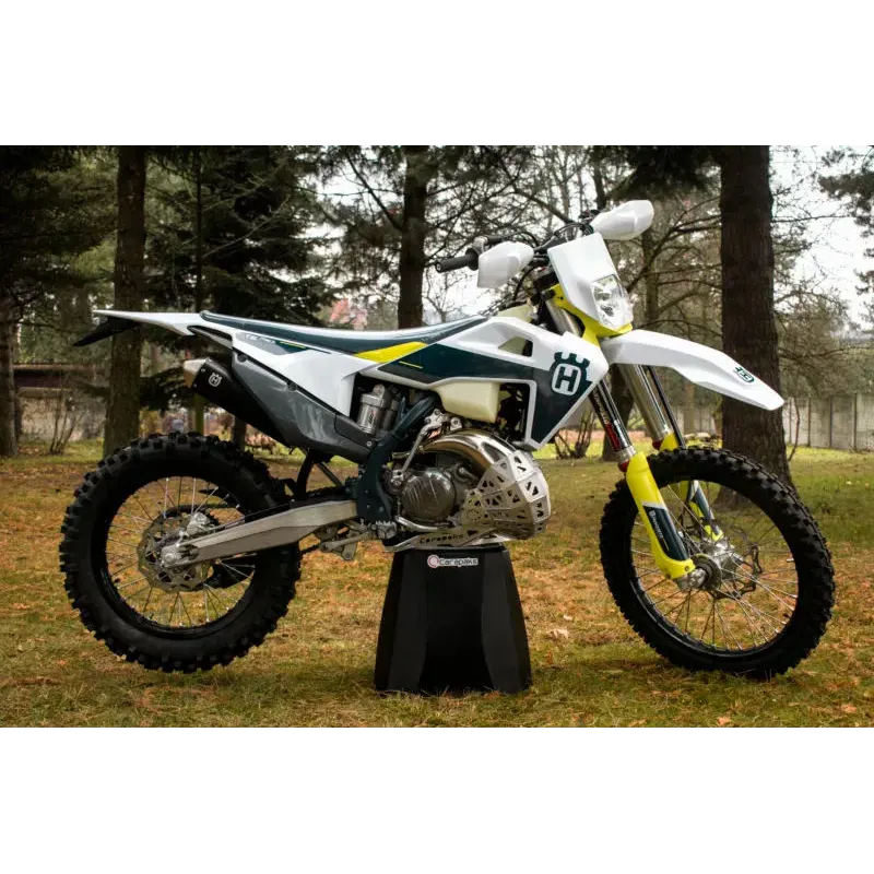 2T030.webp Kryt pod motor+gajdy Husqvarna TE 150 20-23 – Obrázok 1