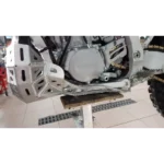 Kryt pod motor+gajdy Yamaha YZ 250 05-23 – Obrázok 4