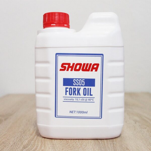 SHOWA FORK OIL SS05